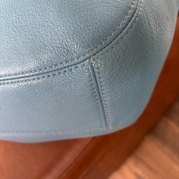 Michael Kors purse - Picture 7 of 16